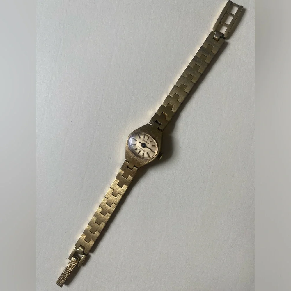 Gold Tone Benrus Women's Bracelet Watch Vintage Works